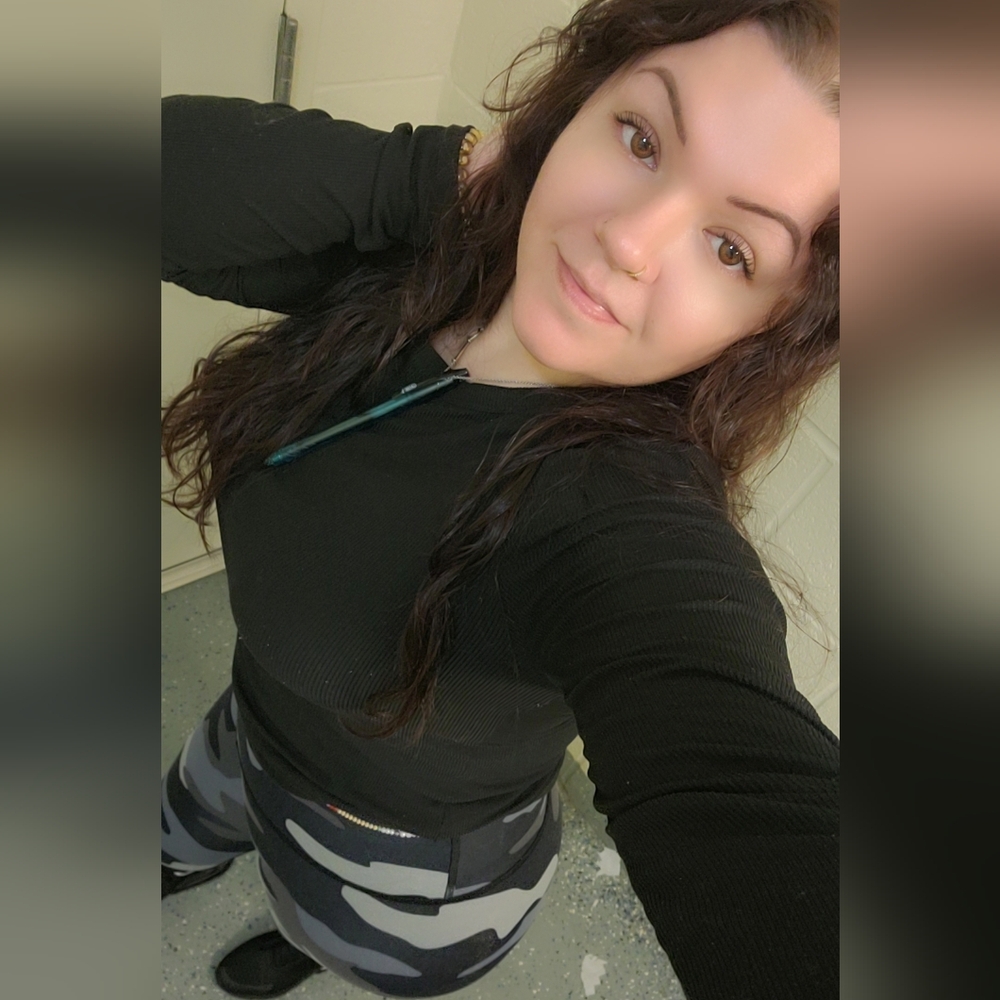 Meet your Posher, Courtney